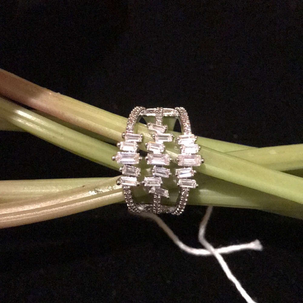 Silver triple natural crystals layer ring